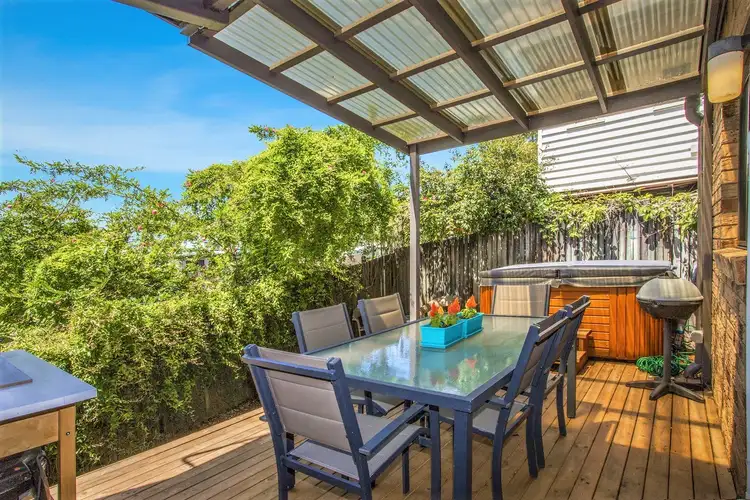 1/64 Court Road, Nambour QLD 4560