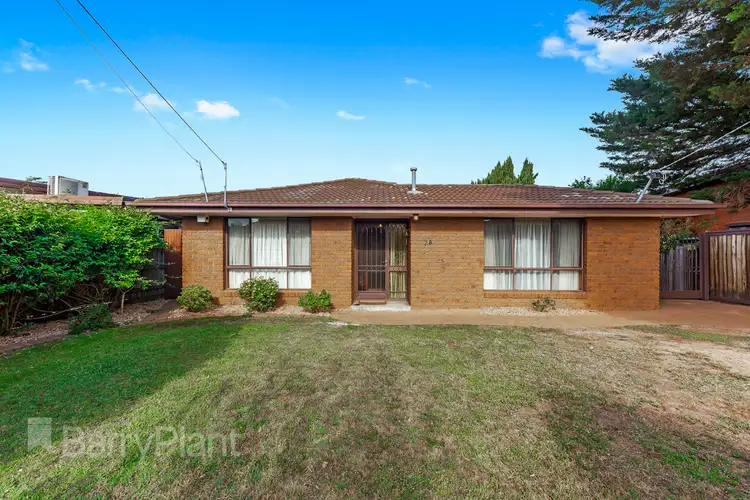 28 Avondale Avenue, St Albans VIC 3021
