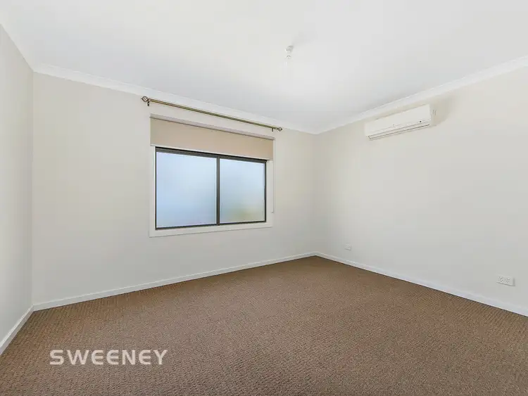 Sixth view of Homely townhouse listing, 1/402 Main Road West, St Albans VIC 3021