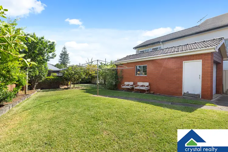 18 Peter Crescent, Greenacre NSW 2190