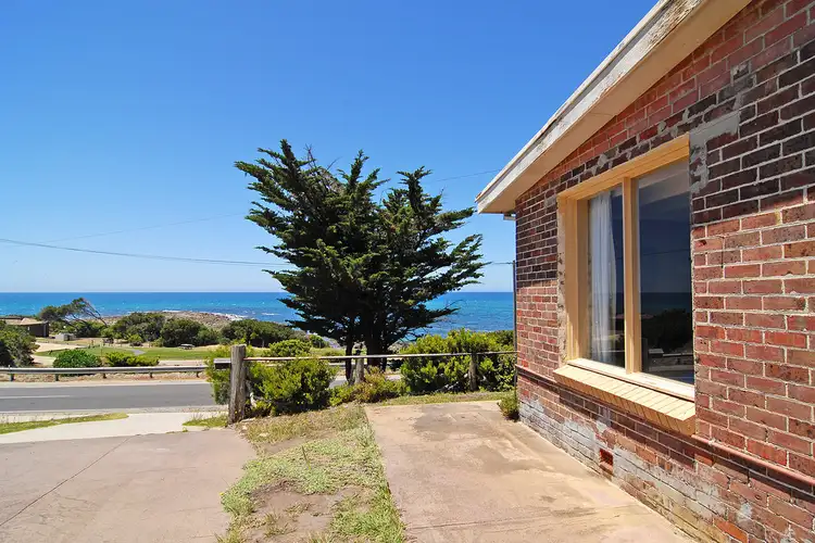 20 Ocean Road South, Lorne VIC 3232