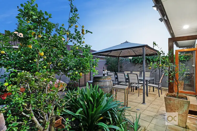 2/24 Military Road, West Beach SA 5024