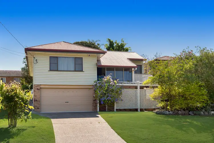 123 Canopus Street, Coorparoo QLD 4151