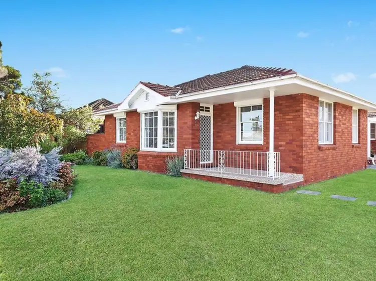 Main view of Homely villa listing, 1/62 Chuter Avenue, Ramsgate Beach NSW 2217