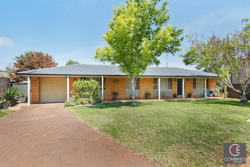 Main view of Homely house listing, 10 Baragil Mews, Mount Annan NSW 2567