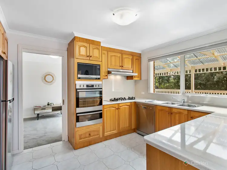 Fourth view of Homely house listing, 2 Birchfield Court, Narre Warren VIC 3805