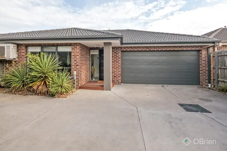 2/8 First Ave, Dandenong North VIC 3175