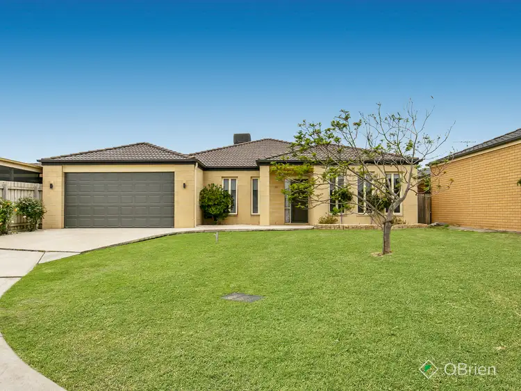 Main view of Homely house listing, 10 Laurie Court, Skye VIC 3977