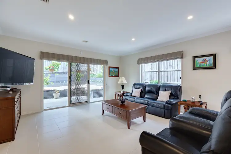 Second view of Homely house listing, 33 Kiora Avenue, Doreen VIC 3754