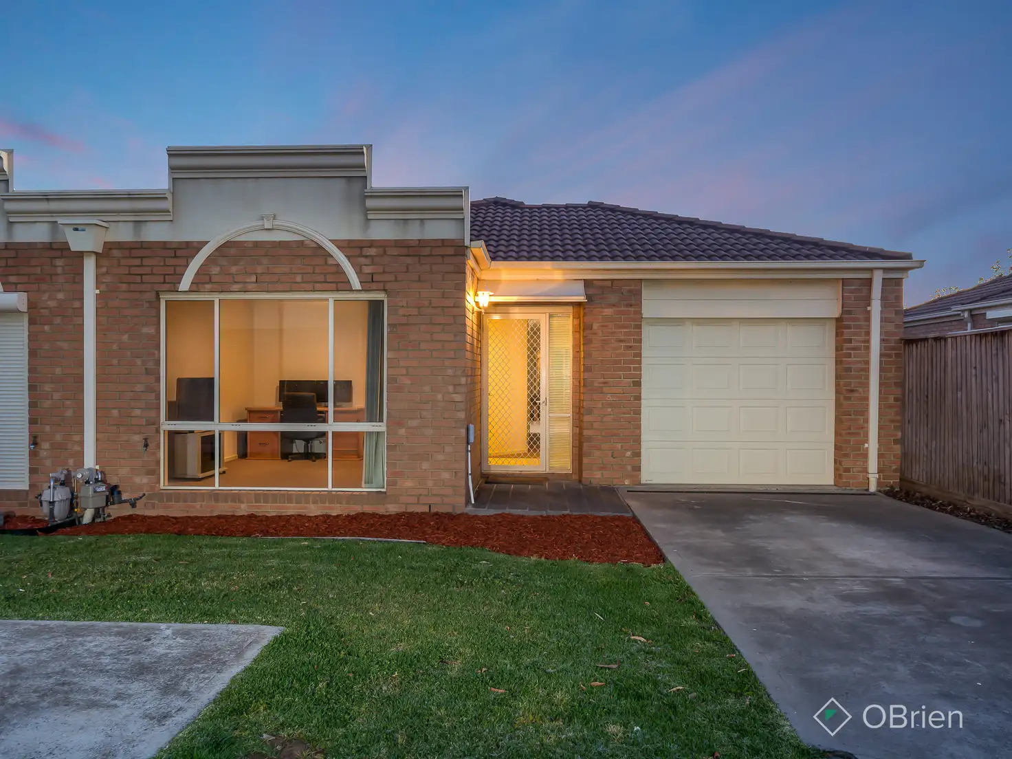 Main view of Homely unit listing, 31 Tintern Loop, Hillside VIC 3037