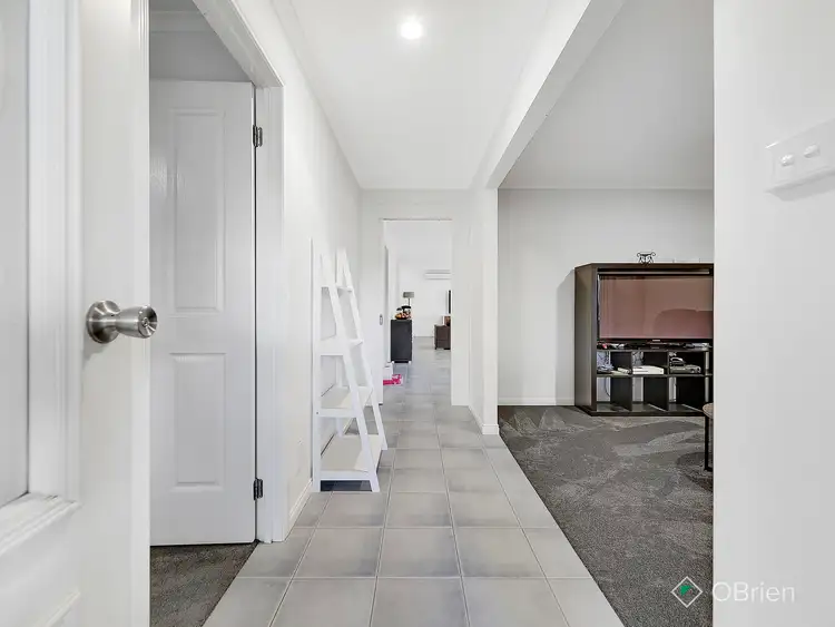 Second view of Homely house listing, 3 Claremont Court, Langwarrin VIC 3910