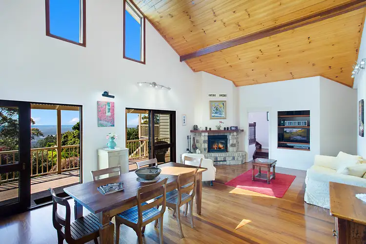 57 Central Avenue, Tamborine Mountain QLD 4272