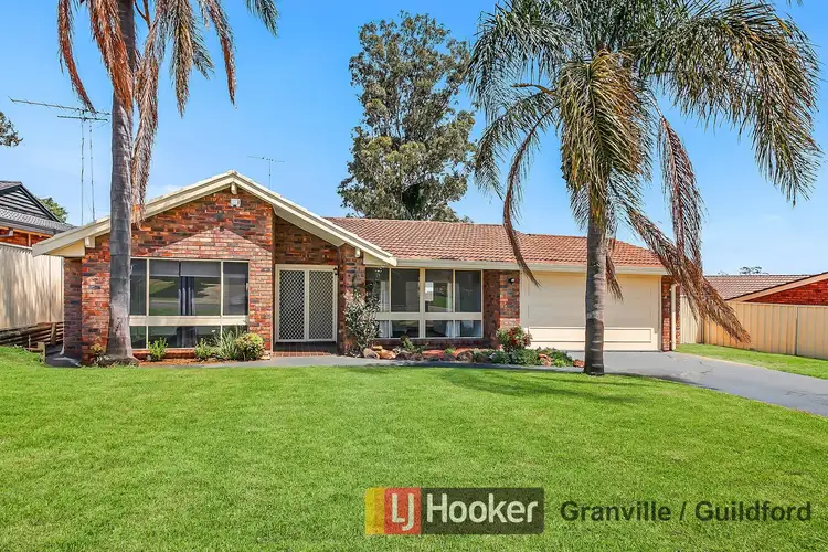 19 Kingfisher Way, St Clair NSW 2759