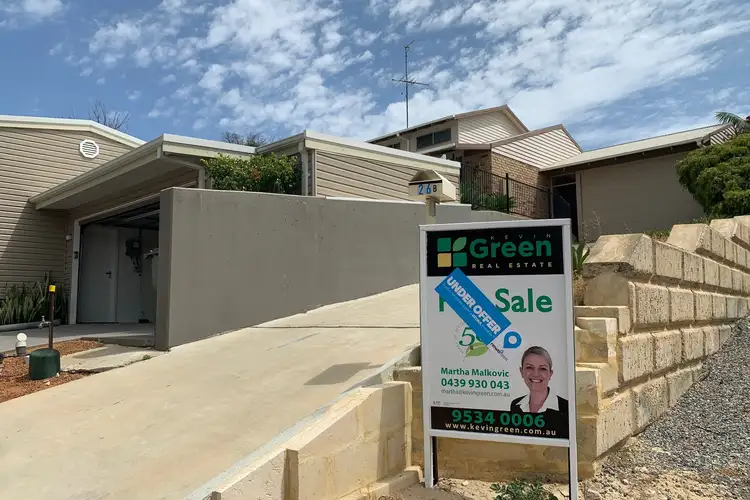 26B Valley Road, Halls Head WA 6210