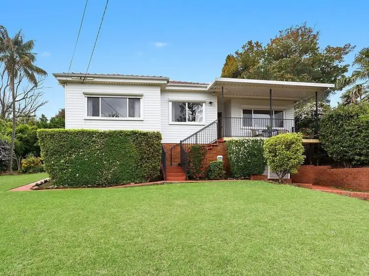 1 Iraga Avenue, Peakhurst NSW 2210
