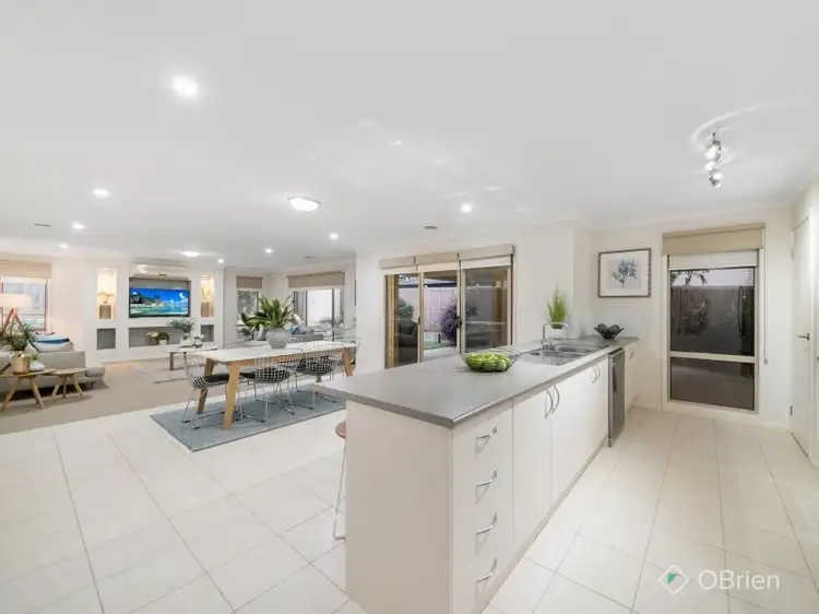 Second view of Homely house listing, 31 Tyrone Avenue, Pakenham VIC 3810