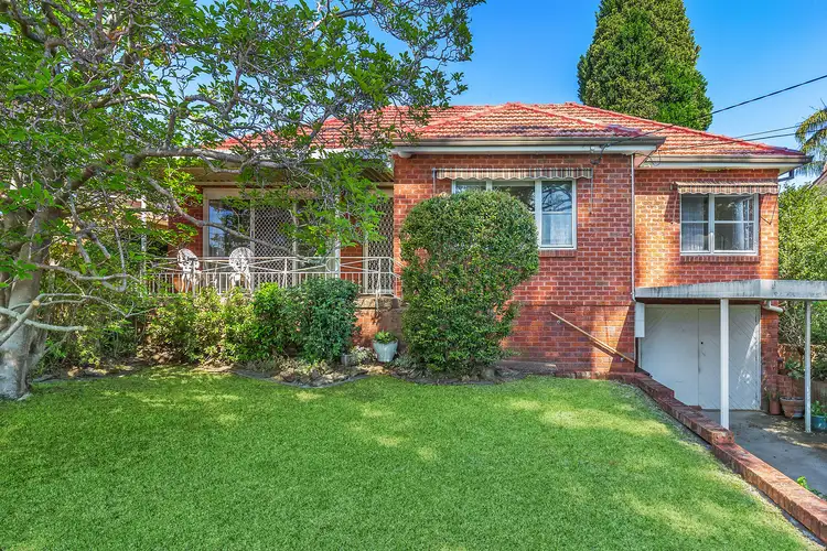 18 Vaughan Avenue, Pennant Hills NSW 2120