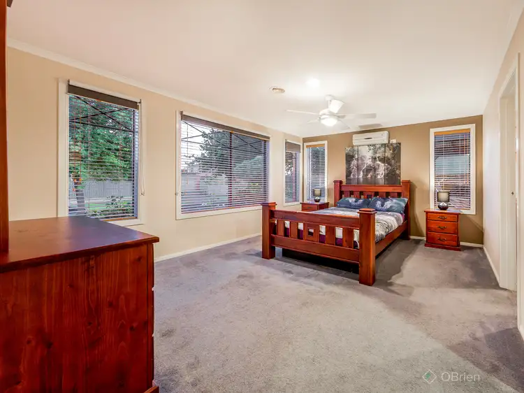 Sixth view of Homely house listing, 4 Foxwood Drive, Cranbourne East VIC 3977