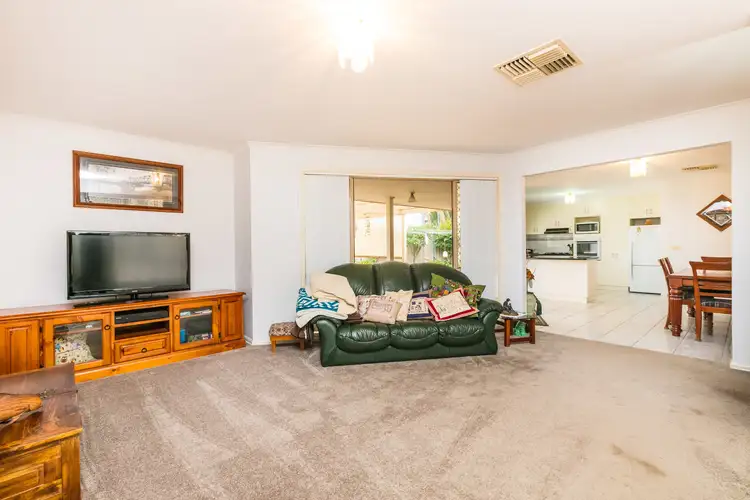 Sixth view of Homely house listing, 2 Fawkner Court, Mildura VIC 3500