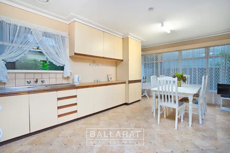 Fifth view of Homely house listing, 4 Chesterfield Court, Soldiers Hill VIC 3350