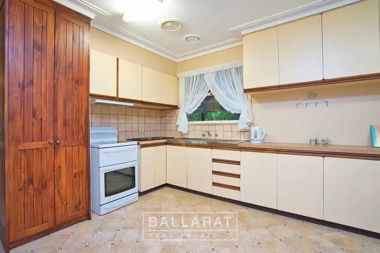 Sixth view of Homely house listing, 4 Chesterfield Court, Soldiers Hill VIC 3350