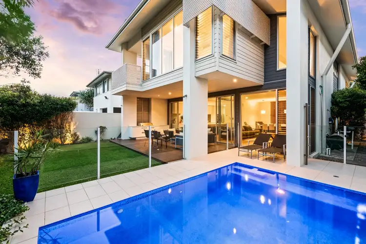 19 Whitehaven Parade, Yaroomba QLD 4573
