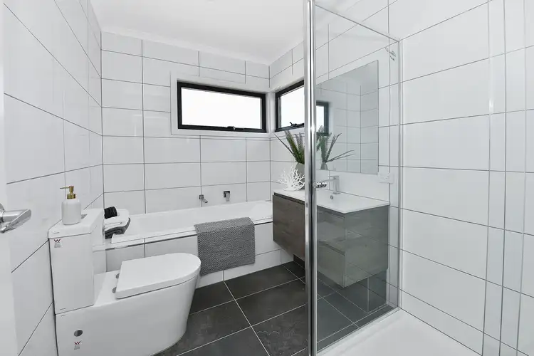 Fifth view of Homely townhouse listing, 2/5 Cuthbert Road, Reservoir VIC 3073