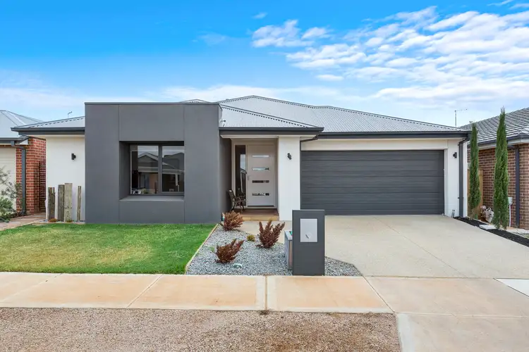 16 Drever Place, Bacchus Marsh VIC 3340