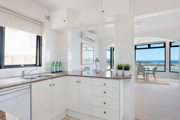 Third view of Homely unit listing, 2/1A Queenscliff Road, Queenscliff NSW 2096