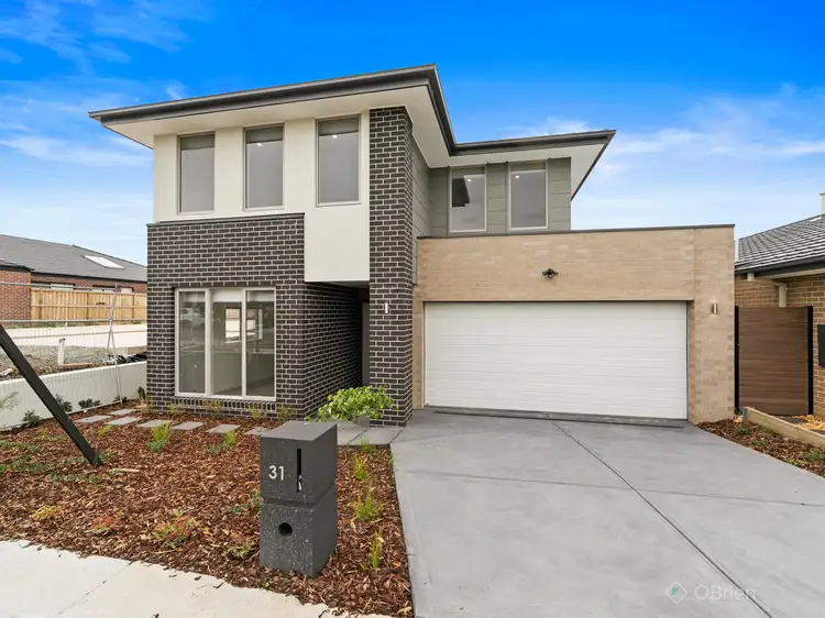 31 Shanahans Drive, Cranbourne North VIC 3977