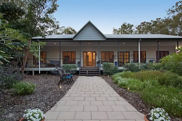 25 Aken Road, Howard Springs NT 835