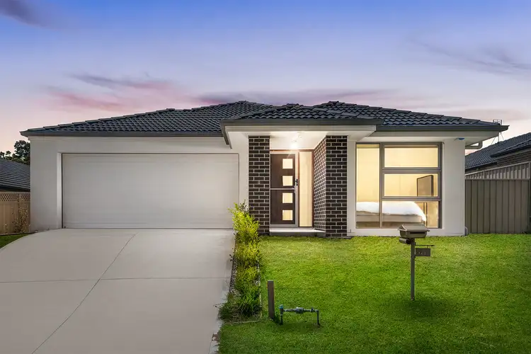 171 Johns Road, Wadalba NSW 2259
