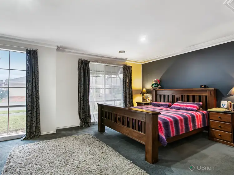 Fifth view of Homely house listing, 17 Sundial Court, Berwick VIC 3806