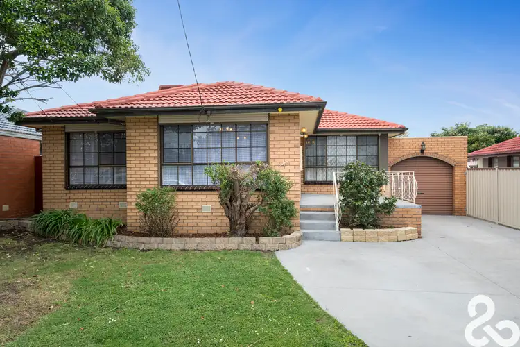 4 Clifton Grove, Lalor VIC 3075