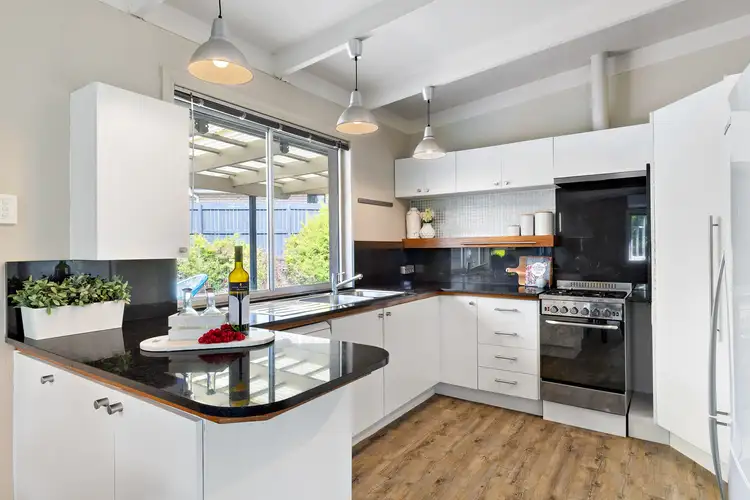 3 Christine Court, Shailer Park QLD 4128