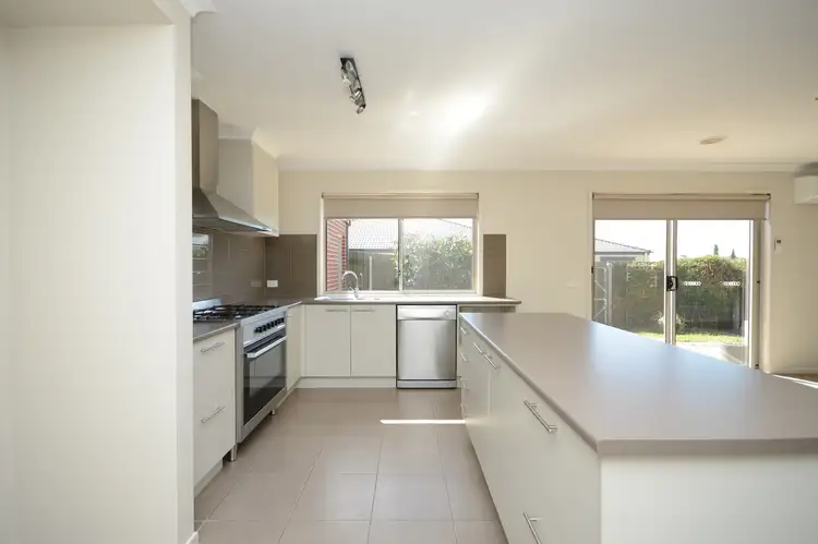 Fourth view of Homely house listing, 2/41 Flinns Road, Eastwood VIC 3875