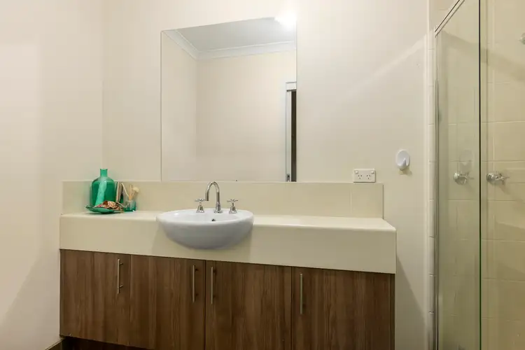 Sixth view of Homely unit listing, 13/11-15 Silverdale Drive, Darley VIC 3340
