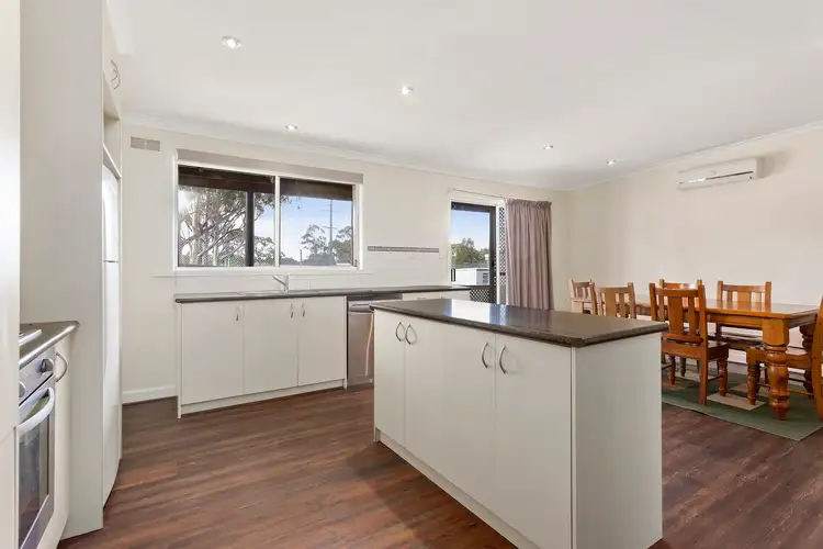 Sixth view of Homely house listing, 8 Carinya Court, North Bendigo VIC 3550