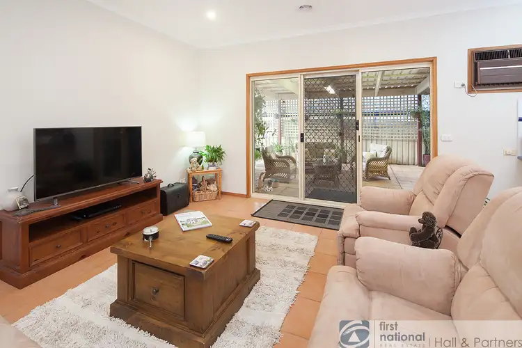 Fifth view of Homely house listing, 19 Eva Court, Hallam VIC 3803