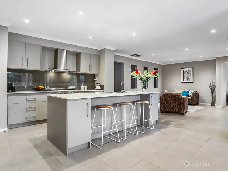 Fifth view of Homely house listing, 4 Pinecrest Court, Berwick VIC 3806