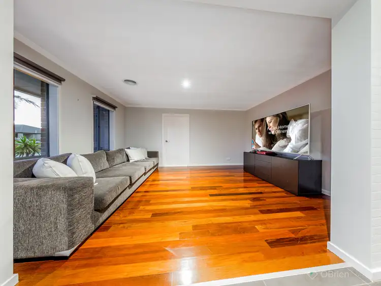 Fourth view of Homely house listing, 8 Cromwell Lane, Cranbourne East VIC 3977
