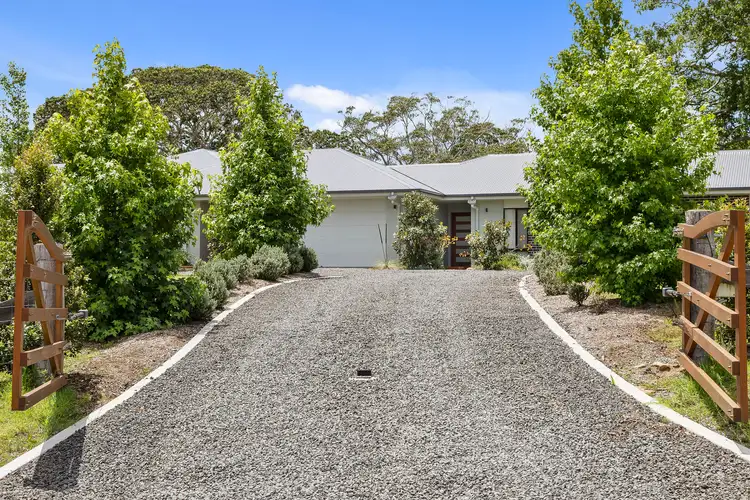 11 Grand View Drive, Ocean View QLD 4521