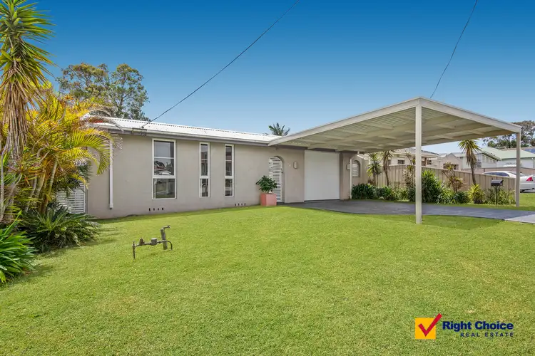 70 Barton Street, Oak Flats NSW 2529