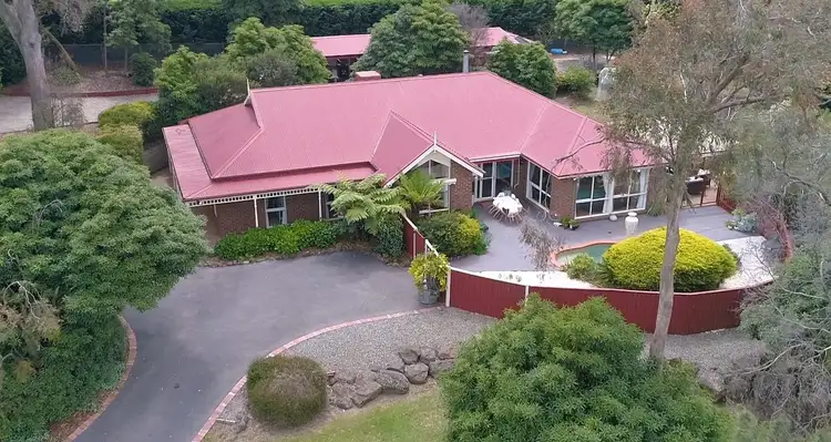 2 McLean Court, Frankston South VIC 3199