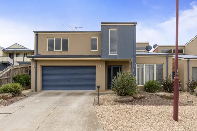 3/8 Younger Street, Bacchus Marsh VIC 3340
