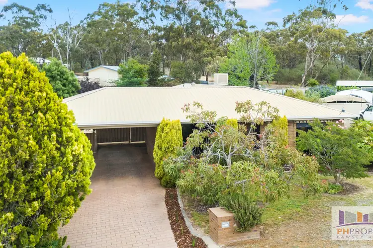 4 Banyula Court, Golden Square VIC 3555
