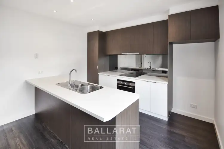 Third view of Homely unit listing, 2/7 Fraser Street, Maryborough VIC 3465