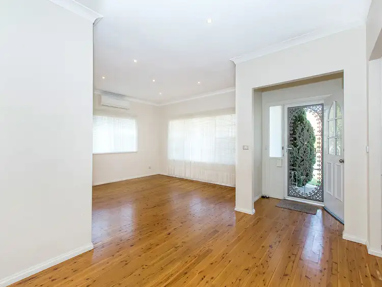 Second view of Homely villa listing, 1/87 Greenacre Road, Connells Point NSW 2221