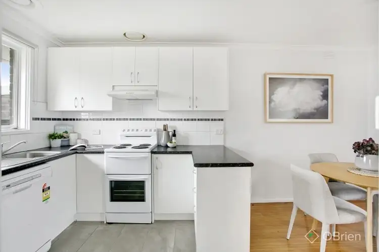 Fifth view of Homely unit listing, 2/6 York Street, Bonbeach VIC 3196