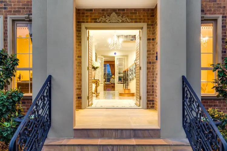 Second view of Homely house listing, 8 Balonne Close, Taylors Lakes VIC 3038